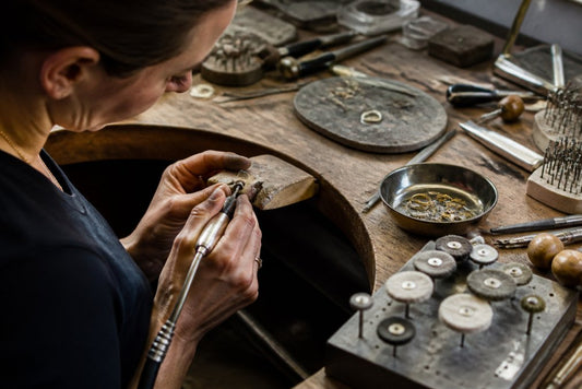 What Is Ethical Bespoke Jewelry Craftsmanship? 2026 Guide