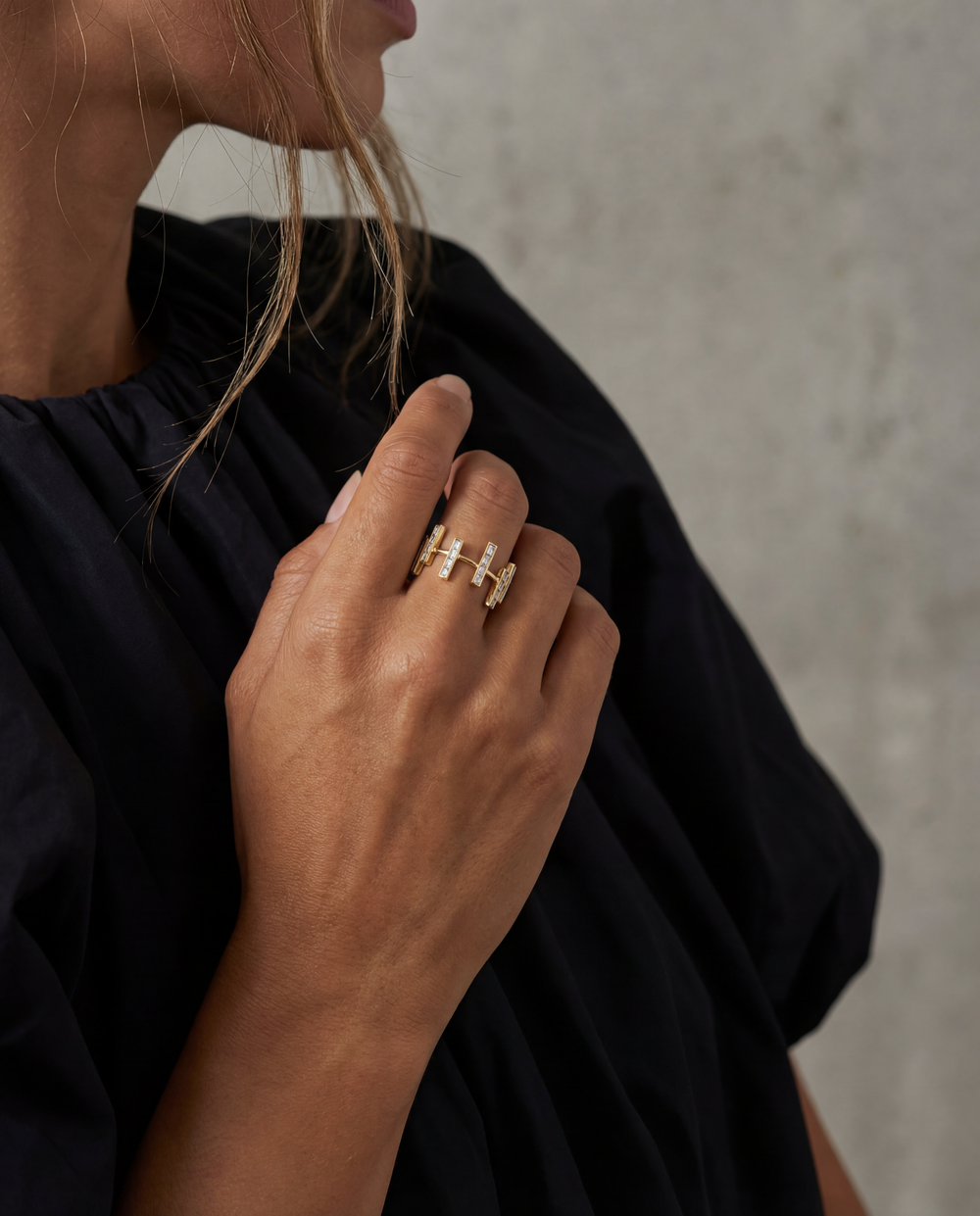 18k yellow gold baguette diamond ring